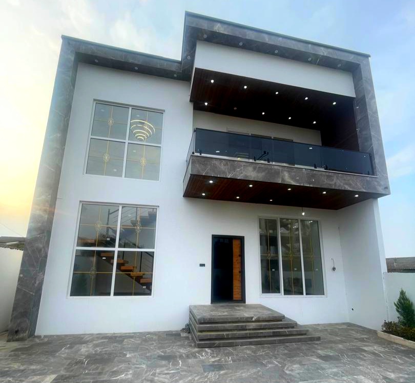 ویلا دوبلکس مدرن با سند تک برگ و پروانه ساخت نزدیک به دریا و جنگل 