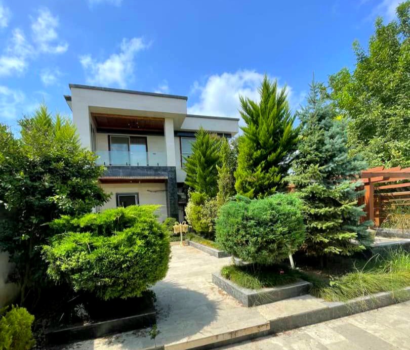 خرید ویلا باغ ۳۵۰ متری با سند تک برگ عرصه و اعیان در منطقه برند 