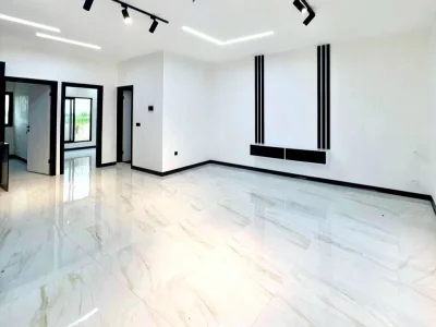 ویلا همکف خوش ساخت نما مدرن شهرکی 