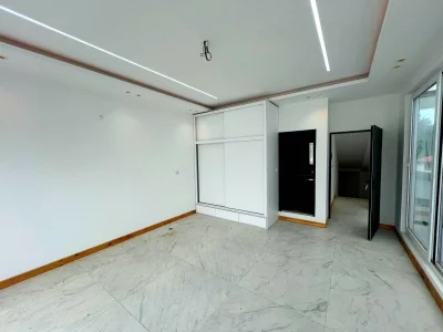 خرید ویلا تریبلکس استخردار با سند تک برگ و پلاک اول جنگل در جوربند 