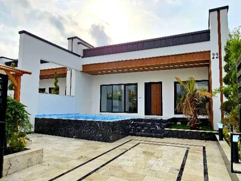 ویلا فلت مدرن داخل بافت و سنددار با استخرروباز