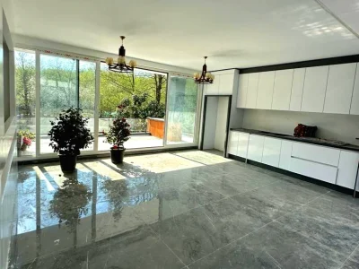 خرید ویلا تریبلکس ییلاقی استخردار با سند تک برگ و پلاک اول جنگل 