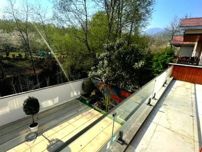 خرید ویلا تریبلکس ییلاقی استخردار با سند تک برگ و پلاک اول جنگل 