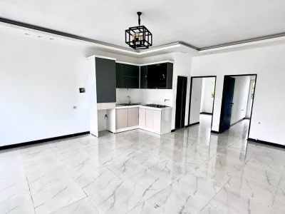 ویلا همکف نقلی خوش ساخت شهرکی 