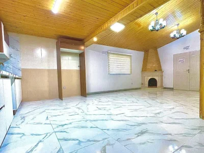 ویلا باغ نیم پیلوت داخل بافت با سه کنتور و نزدیک به جاده اصلی 