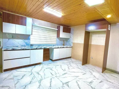 ویلا باغ نیم پیلوت داخل بافت با سه کنتور و نزدیک به جاده اصلی 