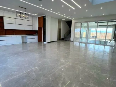 خرید ویلا فورلکس استخردار مدرن لوکس در شهرک برند هکتاری