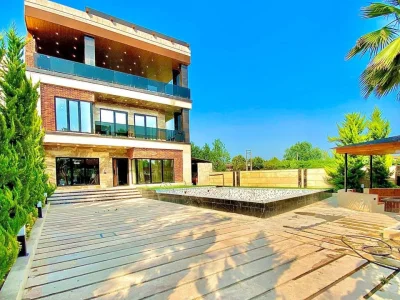 خرید ویلا تریبلکس با سند تک برگ و استخر و قابل تهاتر با اصفهان 