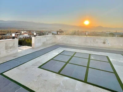 ویلا تریبلکس لوکس با سند و مدارک کامل و یک‌ طراحی خاص