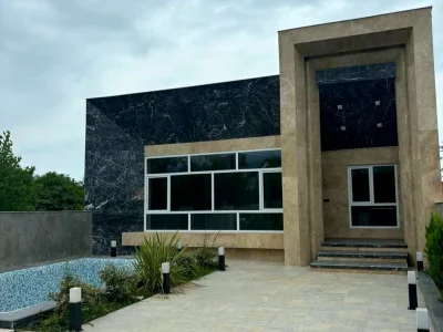 ویلا مدرن استخر دار با روف گاردن روبه جنگل 