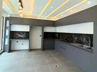 ویلا تریبلکس نما مدرن سنددار، چهار خواب و مستقل 