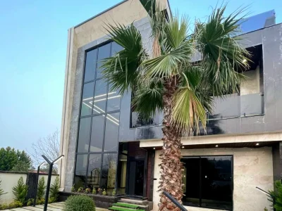 ویلا تریبلکس استخردار با سند و مدارک کامل و پلاک دوم جنگل 