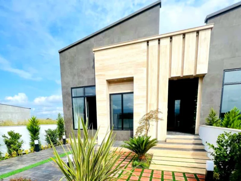 ویلا همکف نما مدرن شهرکی سه خواب نزدیک جنگل