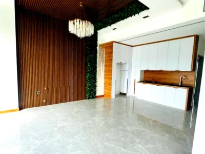 ویلا همکف نما مدرن شهرکی سه خواب نزدیک جنگل